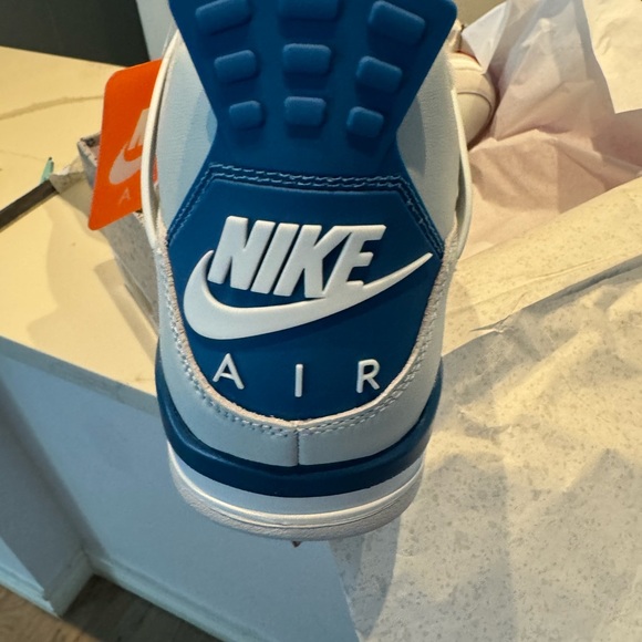 New Air Jordan Retro. - Picture 5 of 8